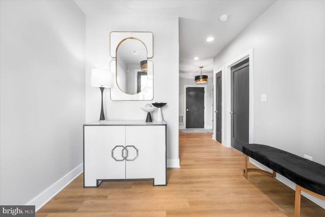 8197 RIVER RD, Bethesda, MD 20817