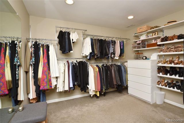 3885 Oakland Drive, Bloomfield Hills, MI 48301