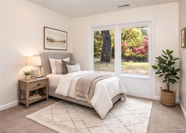 3885 Oakland Drive, Bloomfield Hills, MI 48301