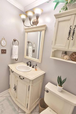 410 Woodland Park Circle, Mary Esther, FL 32569