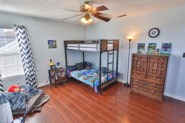 410 Woodland Park Circle, Mary Esther, FL 32569