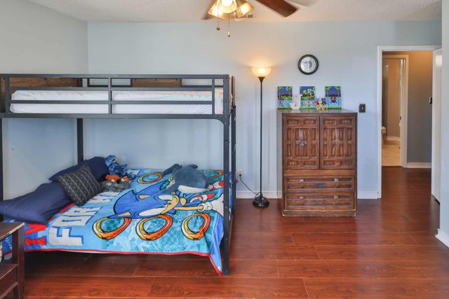 410 Woodland Park Circle, Mary Esther, FL 32569