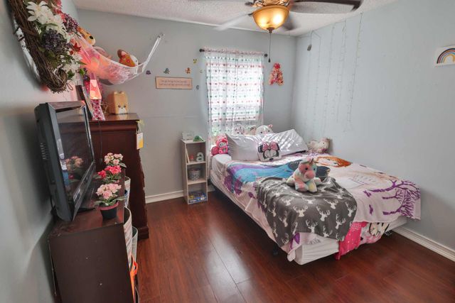 410 Woodland Park Circle, Mary Esther, FL 32569