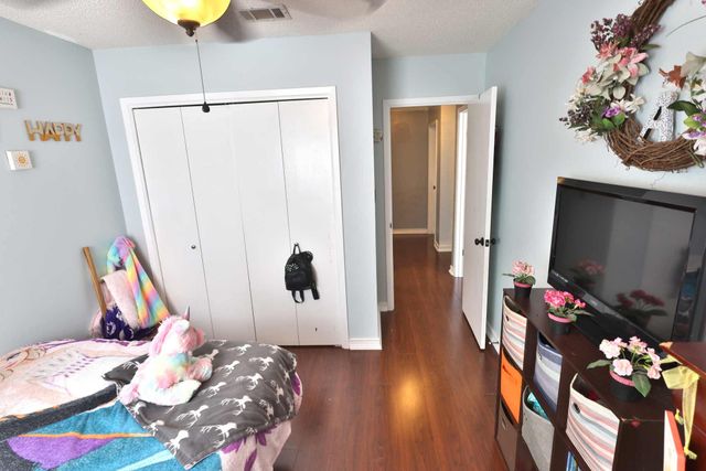 410 Woodland Park Circle, Mary Esther, FL 32569