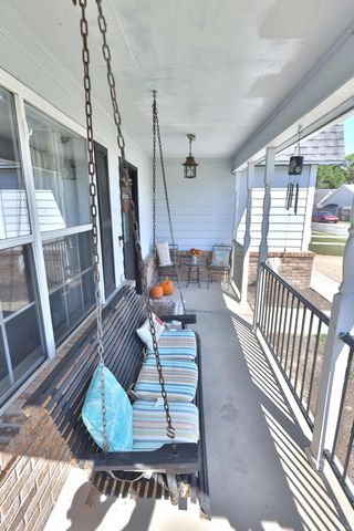 410 Woodland Park Circle, Mary Esther, FL 32569