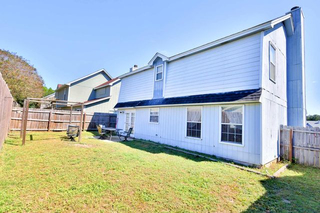 410 Woodland Park Circle, Mary Esther, FL 32569