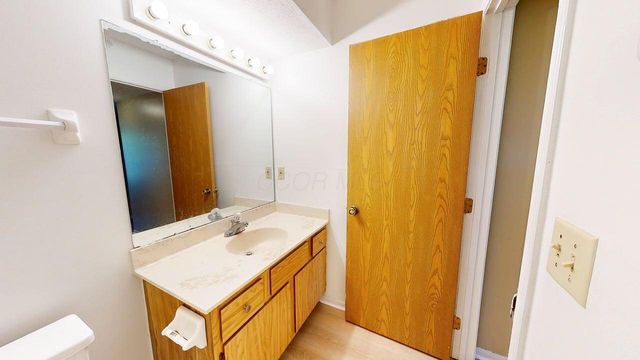 2064 Park Run Drive, C, Columbus, OH 43220