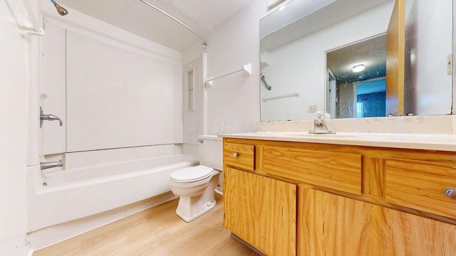 2064 Park Run Drive, C, Columbus, OH 43220