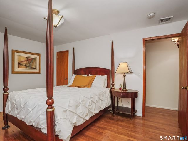 8 Dorset Road, Norwalk, CT 06851