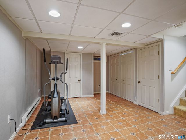 8 Dorset Road, Norwalk, CT 06851