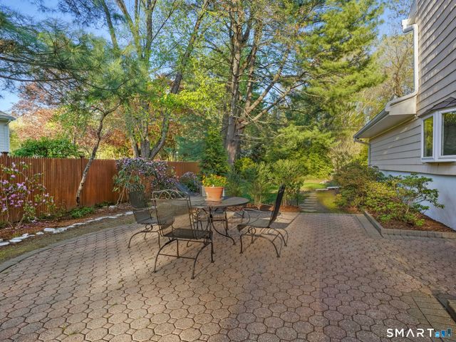 8 Dorset Road, Norwalk, CT 06851