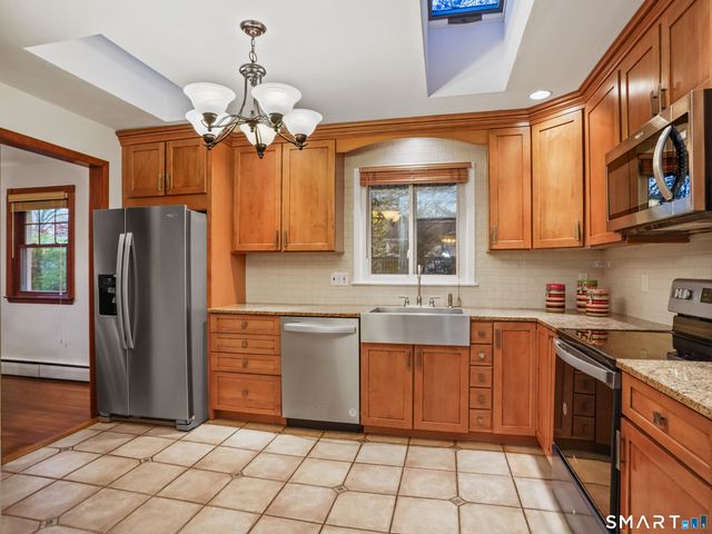 8 Dorset Road, Norwalk, CT 06851