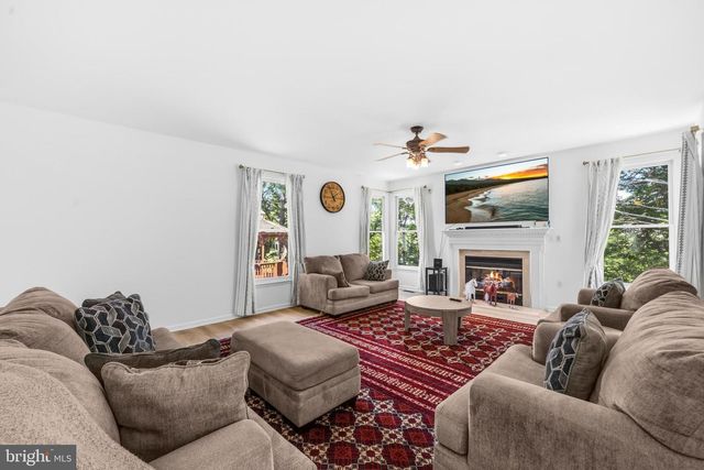 112 CANFIELD HILL DR, Gaithersburg, MD 20878