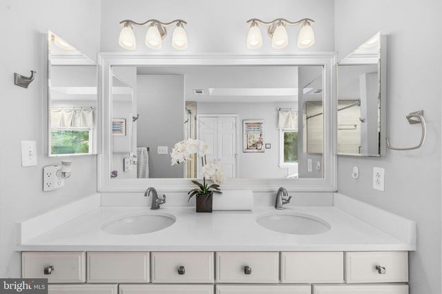 112 CANFIELD HILL DR, Gaithersburg, MD 20878