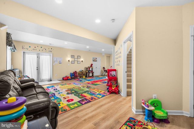 112 CANFIELD HILL DR, Gaithersburg, MD 20878
