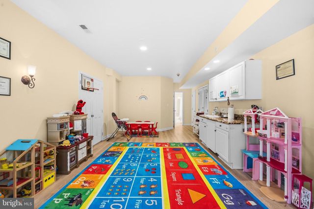112 CANFIELD HILL DR, Gaithersburg, MD 20878