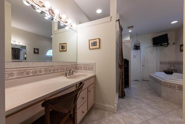 5017 Gerber Drive, Middletown, OH 45042