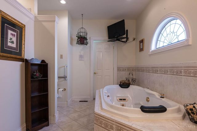 5017 Gerber Drive, Middletown, OH 45042