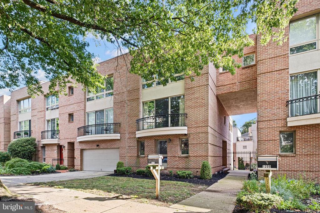 1211 SHALLCROSS AVE, WILMINGTON, DE 19806 — exterior