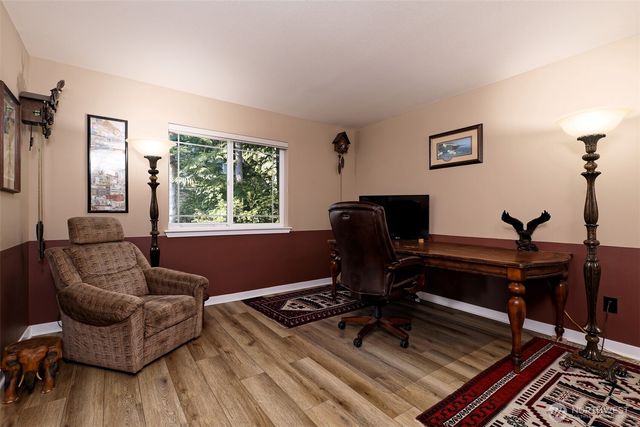1171 E Old Ranch Road, Allyn, WA 98524