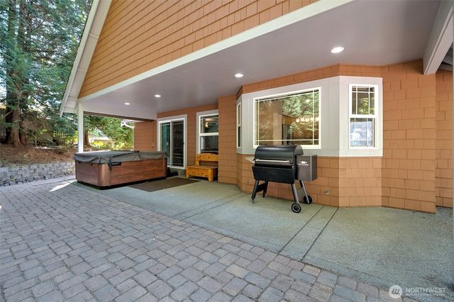 1171 E Old Ranch Road, Allyn, WA 98524