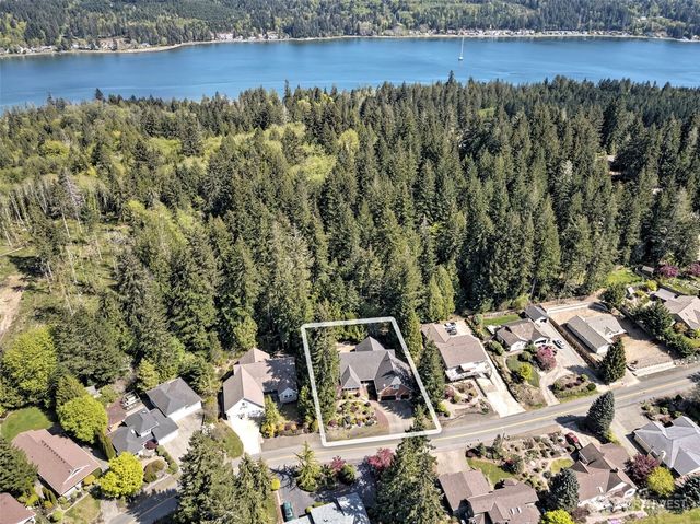 1171 E Old Ranch Road, Allyn, WA 98524