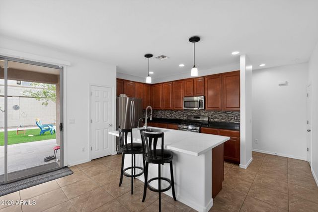 27327 N 54TH Avenue, Phoenix, AZ 85083