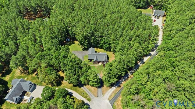 2935 Pineview Dr, Powhatan, VA 23139