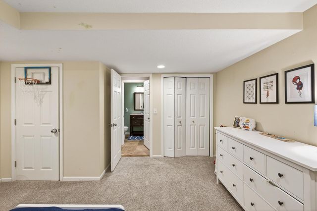 3049 Sumter Avenue S, Saint Louis Park, MN 55426