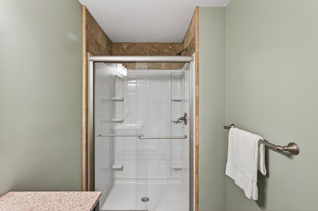 3049 Sumter Avenue S, Saint Louis Park, MN 55426
