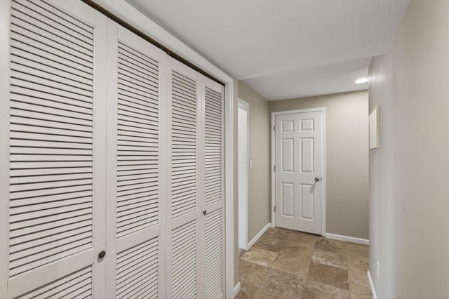 3049 Sumter Avenue S, Saint Louis Park, MN 55426