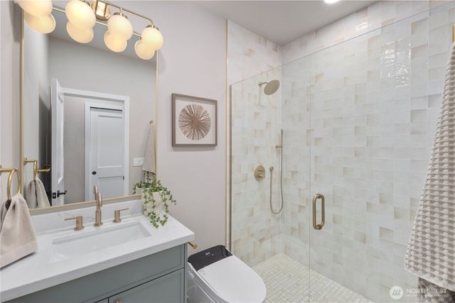 12520 24th Avenue NE, Seattle, WA 98125