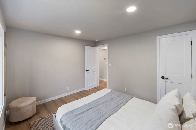 12520 24th Avenue NE, Seattle, WA 98125