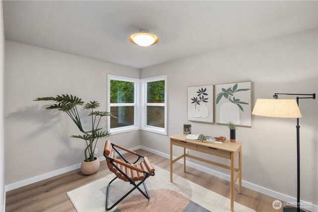 12520 24th Avenue NE, Seattle, WA 98125