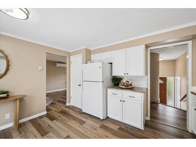 2650 TAYLOR St, Eugene, OR 97405