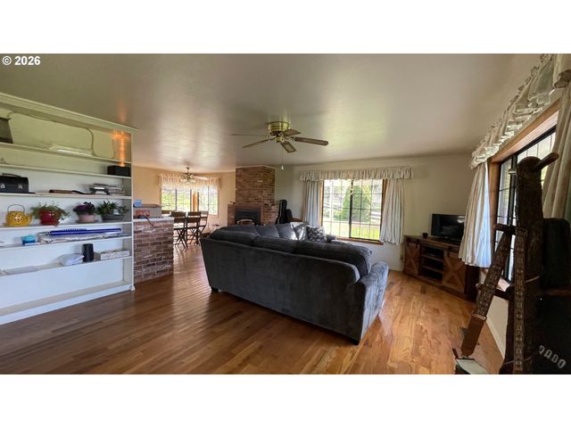 70677 FOLLETT Rd, Elgin, OR 97827