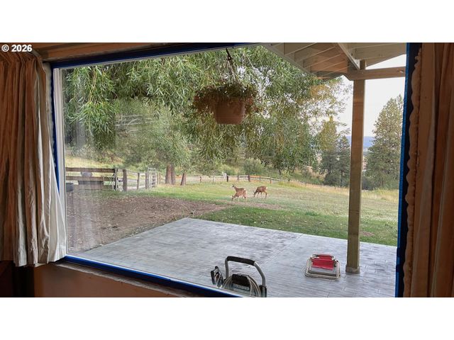 70677 FOLLETT Rd, Elgin, OR 97827