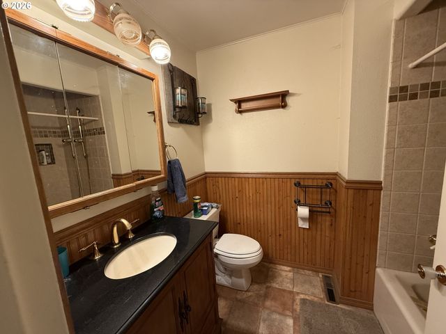 70677 FOLLETT Rd, Elgin, OR 97827