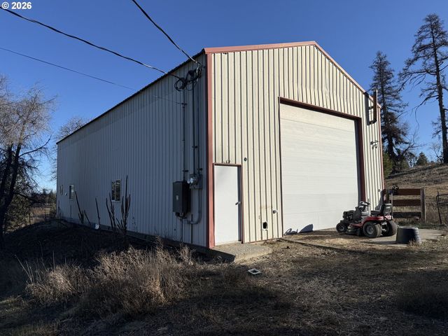 70677 FOLLETT Rd, Elgin, OR 97827