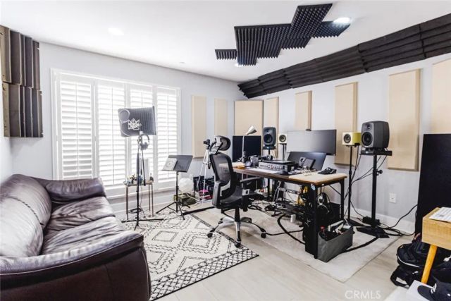 7249 Franklin Avenue 205, Hollywood Hills, CA 90046