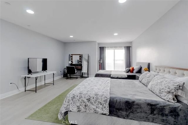 7249 Franklin Avenue 205, Hollywood Hills, CA 90046