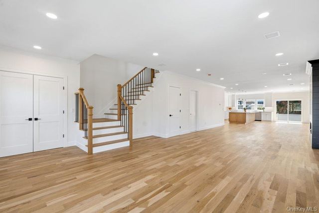 101 Brown Street, Mineola, NY 11501