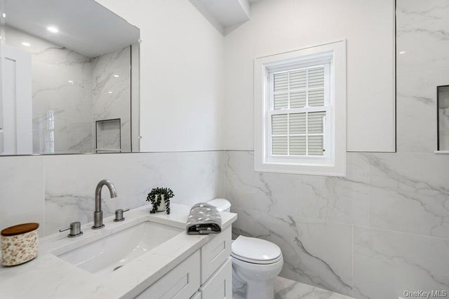 101 Brown Street, Mineola, NY 11501