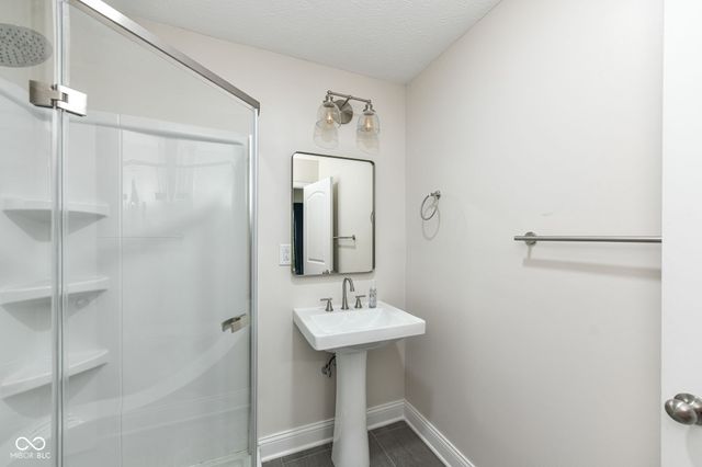 8425 Wicklow Way, Brownsburg, IN 46112