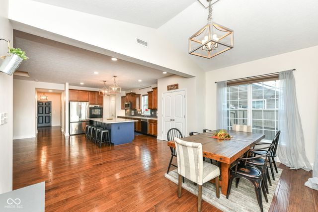 8425 Wicklow Way, Brownsburg, IN 46112