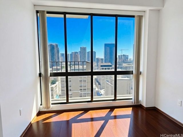 225 Queen Street 19F, Honolulu, HI 96813