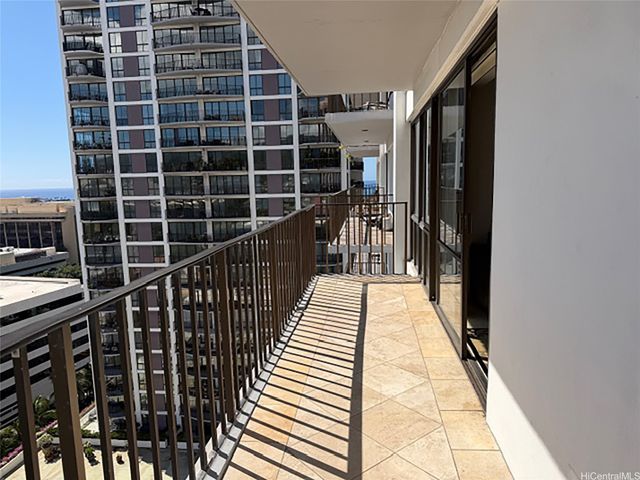 225 Queen Street 19F, Honolulu, HI 96813