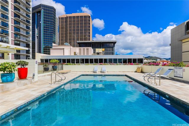 225 Queen Street 19F, Honolulu, HI 96813