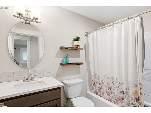 14638 Sw MAY Ct, Sherwood, OR 97140