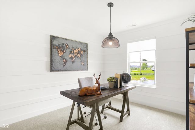 2920 Woods Edge Drive, Greenwood, IN 46143